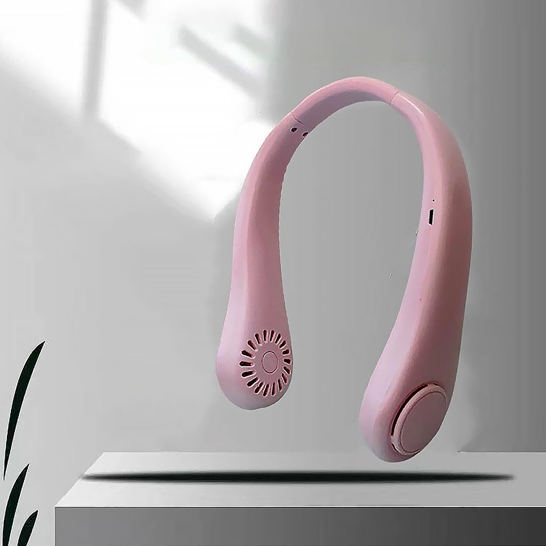 Portable neck fan: holiday hands free bladeless neck fan